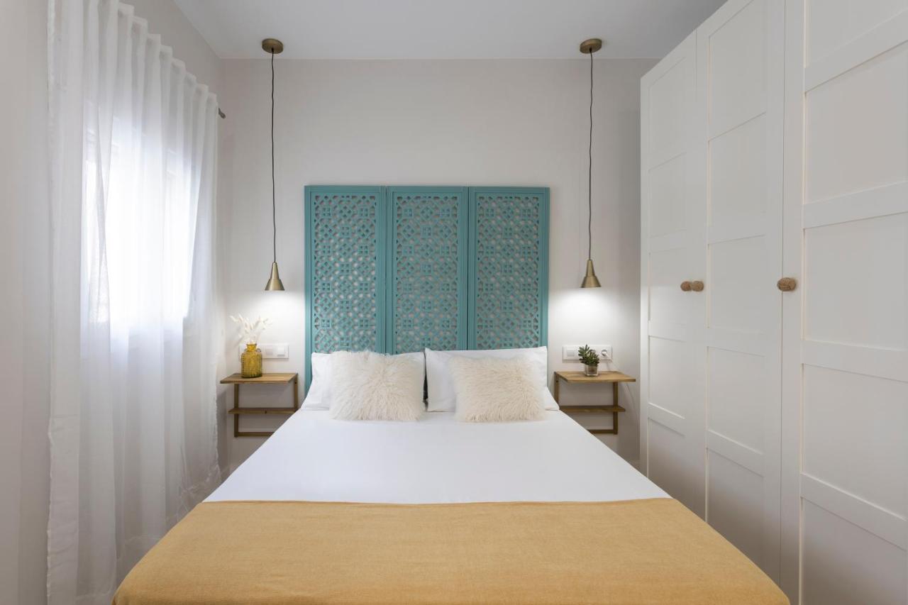 Beautiful Blue Triana * Seville